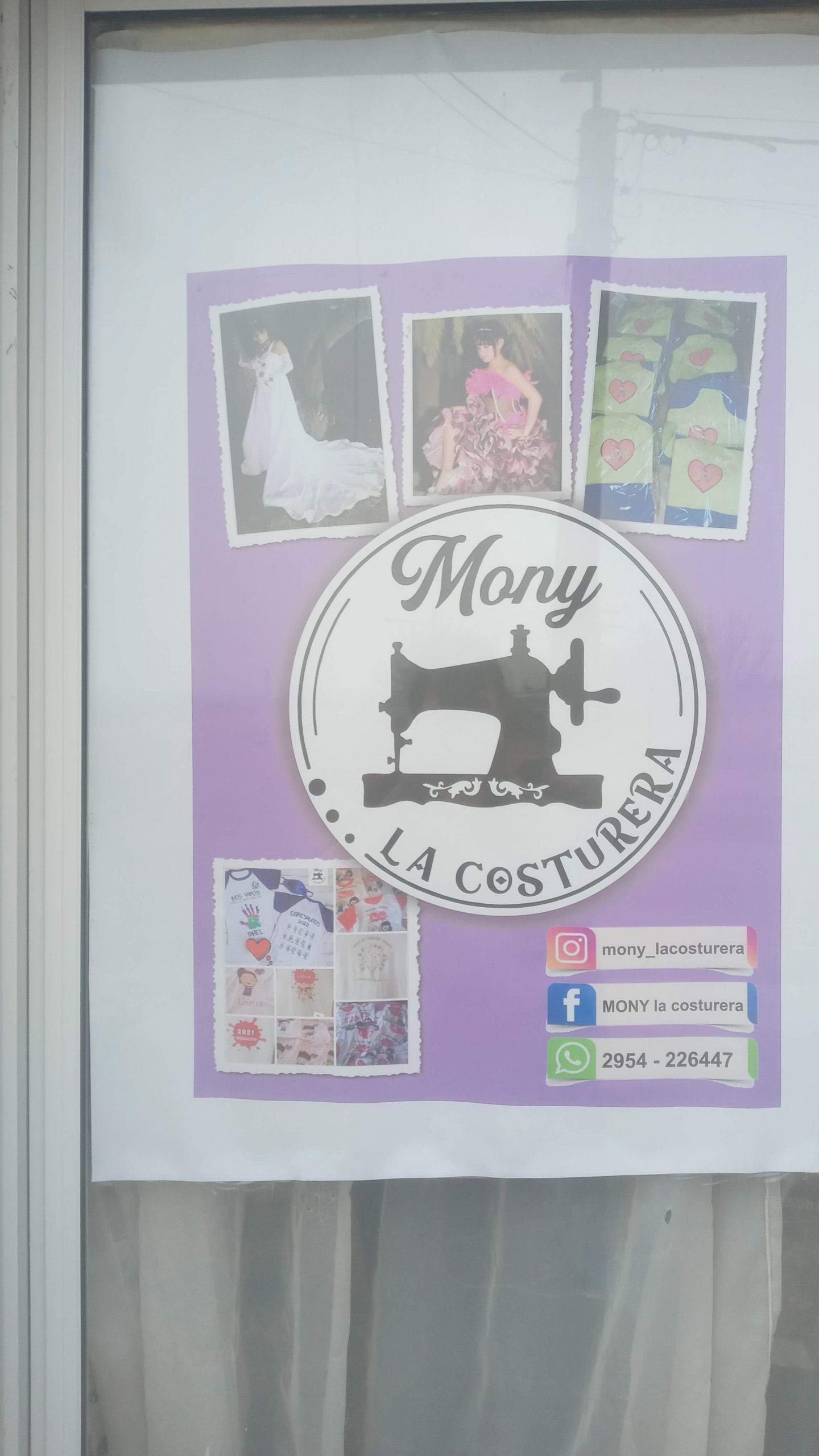 Mony _la_costurera